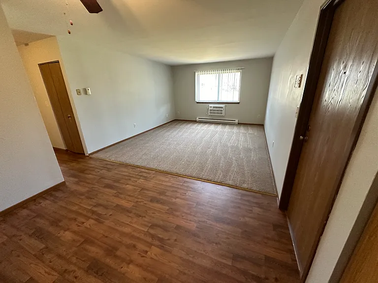Harbor Ridge Apartments — Photo 32