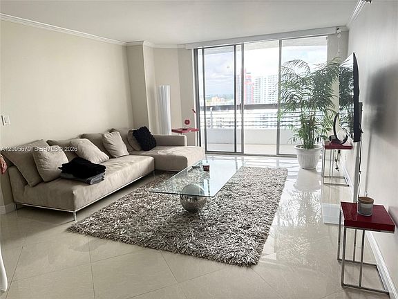 4th image of 19195 Mystic Pointe Dr APT 2703