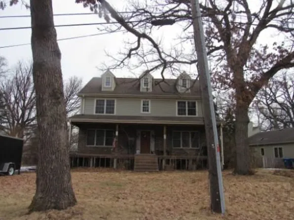 9123 S 83rd Ave, Hickory Hills, IL 60457