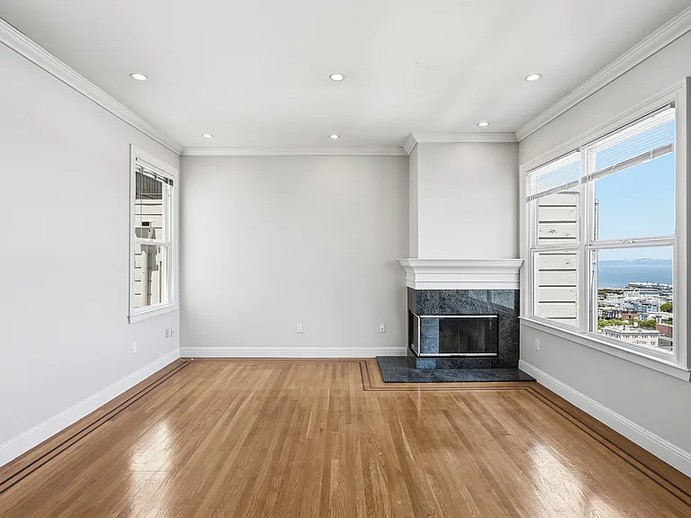 1818 Taylor St — Photo 10