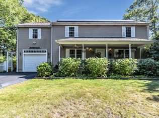 17 Balfour Ln, Mashpee, MA 02649