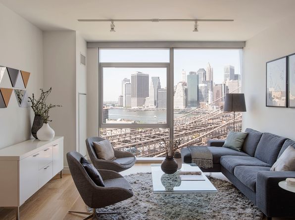60 Water St APT 807
