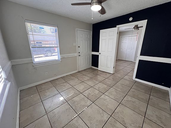 2nd image of 1115 S Beckley Ave #F