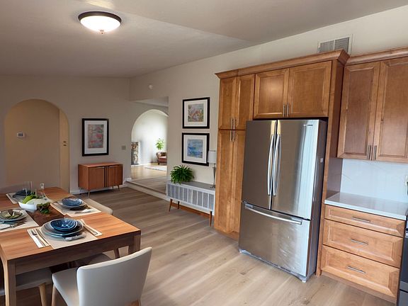 staged kitchen