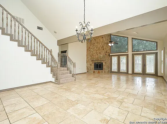 3 bed, 2267 sqft, $3,300 — Photo 3