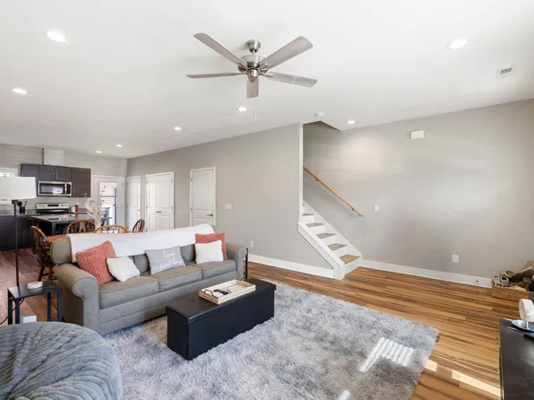 112 Clover Valley Cir, Blacksburg, VA 24060