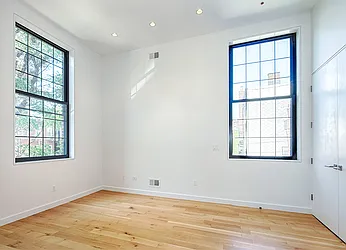 Rented by BARNES New York