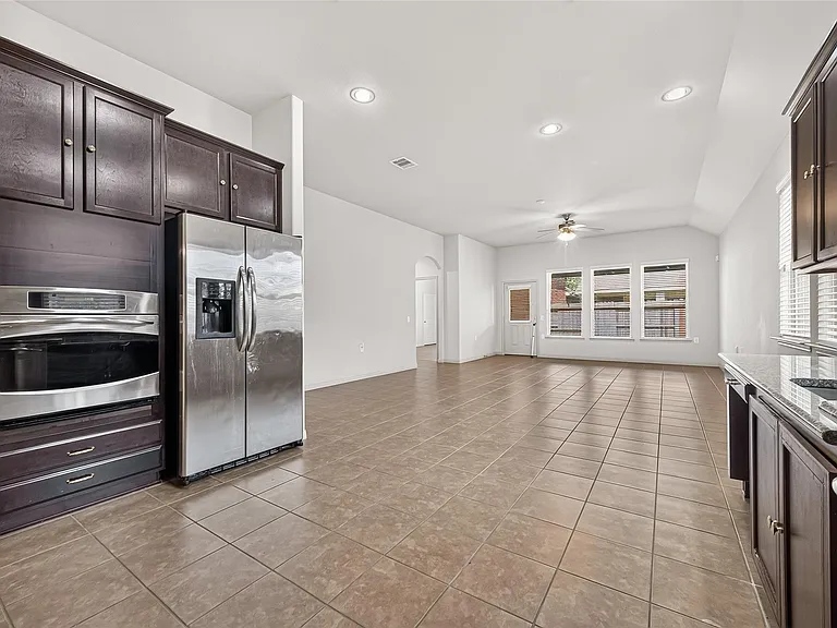 24302 Bella Florence Dr — Photo 18