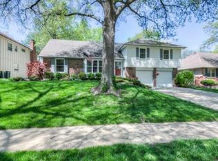 10012 W 98th Ter, Overland Park, KS 66212