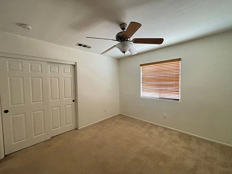 2416 W Valley Vis — Photo 19