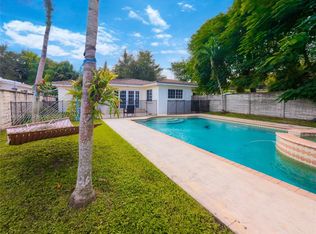5781 SW 25th St, Miami, FL 33155