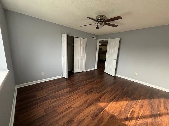 517 W Market St #A — Photo 11