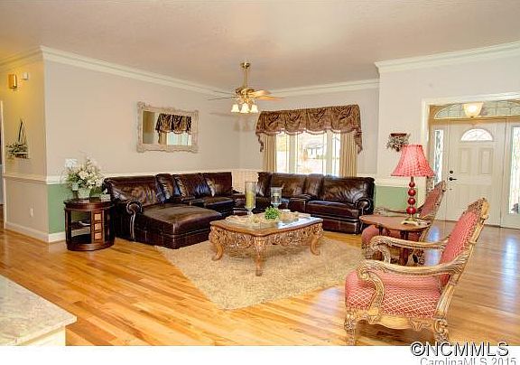 4th image of 120 Benton Farms Ln