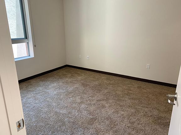3rd image of 1233 N La Brea Ave #422