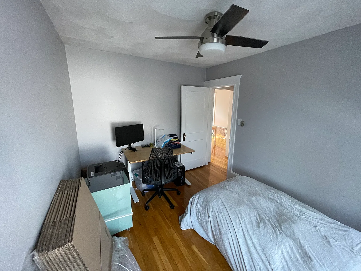 2 bed, 900 sqft, $2,775 — Photo 4