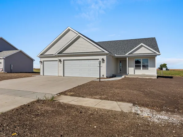 601 Patterson Dr, Fisher, IL 61843