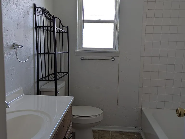 5309 Oregon Trl — Photo 7