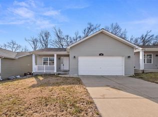110 Clinton Ct, Saint Peters, MO 63376