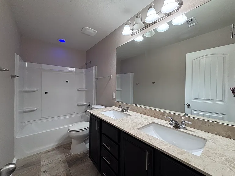 1405 Berlin Ln — Photo 32