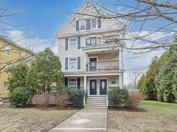 28 Church St, North Attleboro, MA 02760