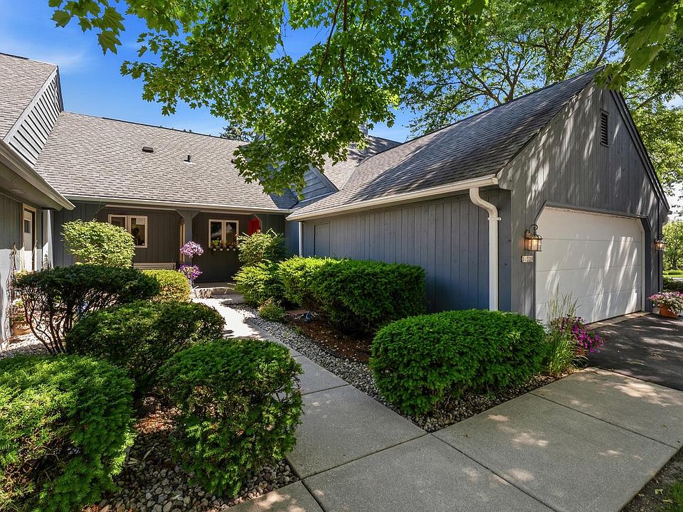 1st image of 10329 N Savannah COURT