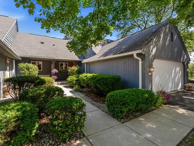 10329 N Savannah COURT, Mequon, WI, 53092