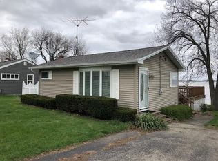 W8579 E Lake Dr, Fort Atkinson, WI 53538