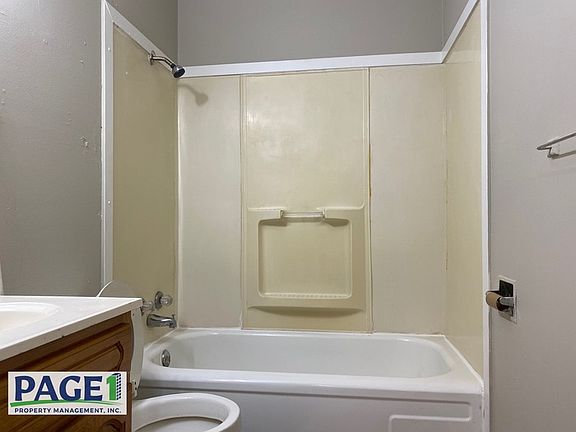 5th image of 7812 Venus St #18