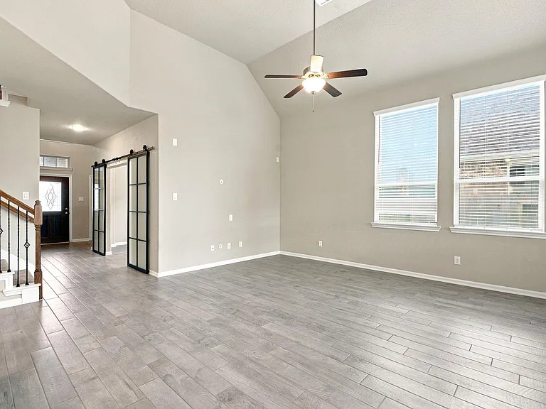 16875 Olympic National Dr — Photo 11