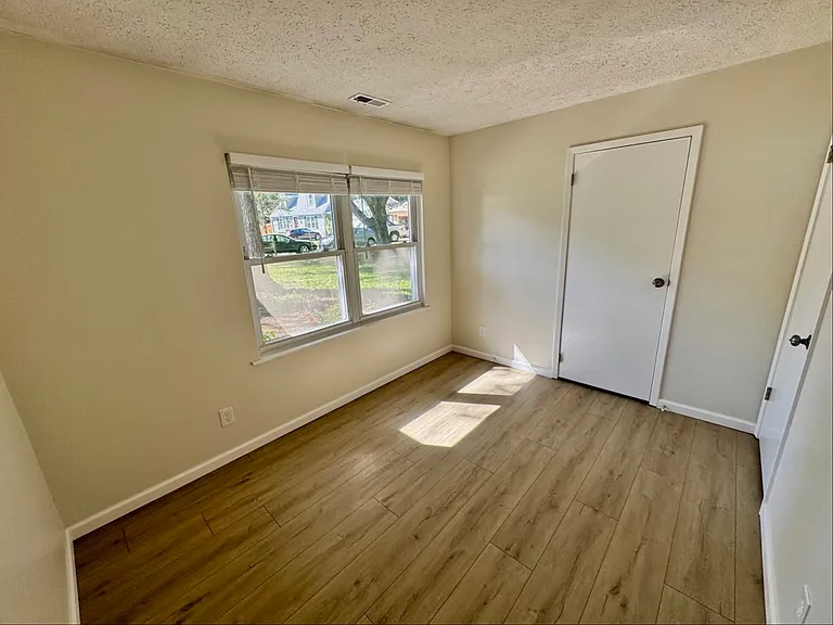 5901 Milhouse Ct — Photo 7