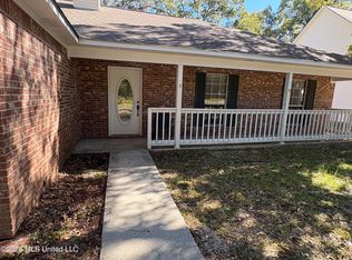 1508 Beach View Dr, Ocean Springs, MS 39564