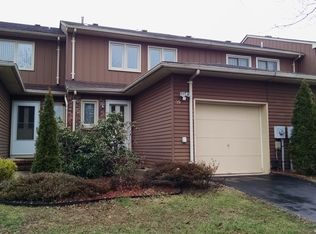 39 Wellington Ave, Flemington, NJ 08822