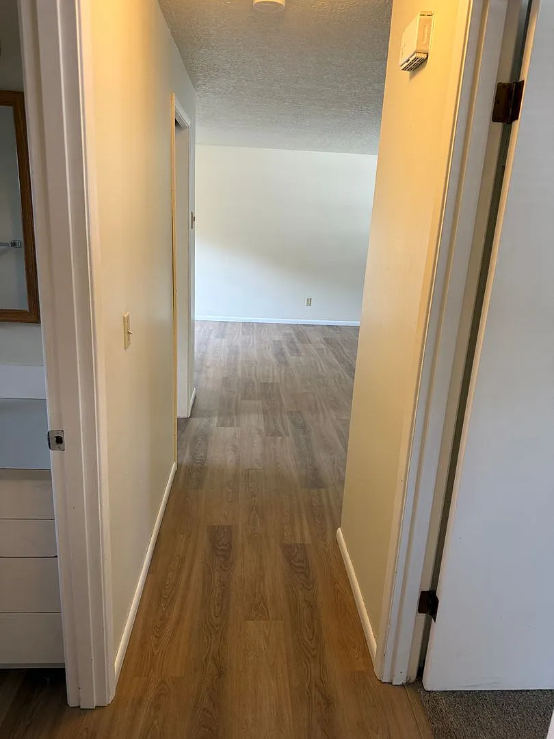 MenloDriveDuplexes08 — Photo 2
