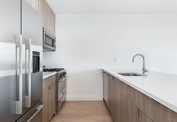 3rd image of 345 E 94th St APT 5F