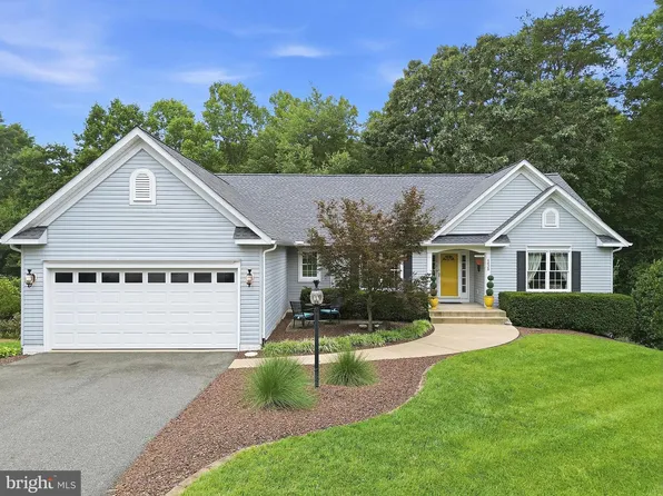 6028 Waterman Dr, Fredericksburg, VA 22407