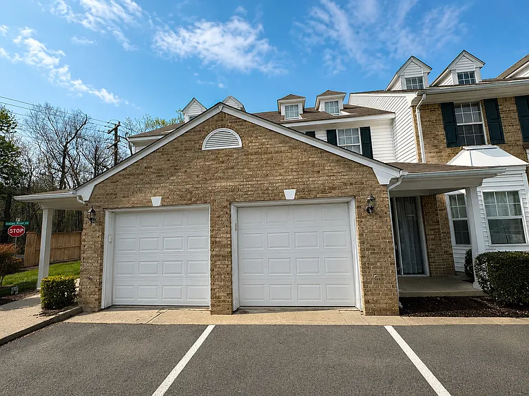 1508 April Ct — Photo 1