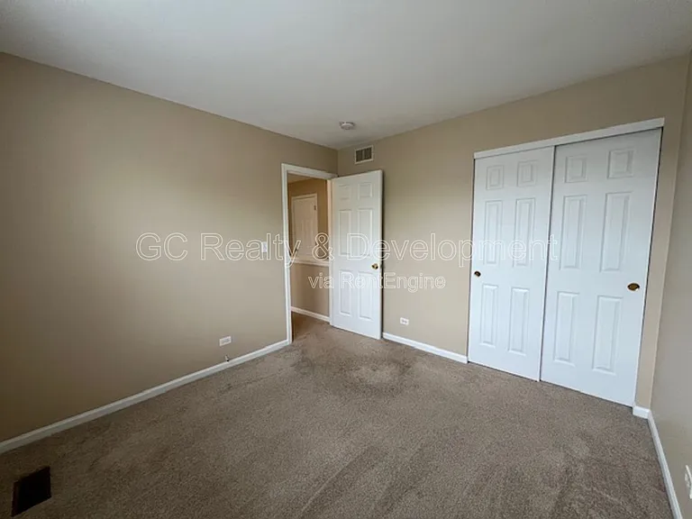 339 S Lancelot Ln — Photo 15