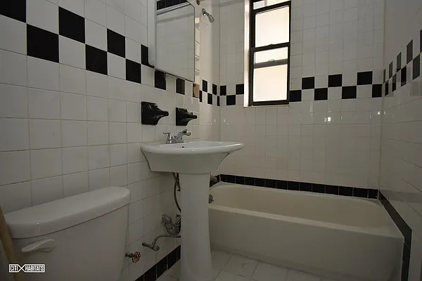 Rented by Citi Habitats | media 11