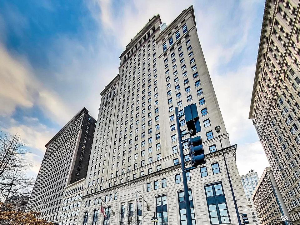 1st image of 310 S Michigan Ave Unit 810