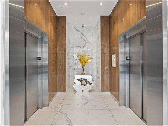 4th image of 555 Fulton St #415