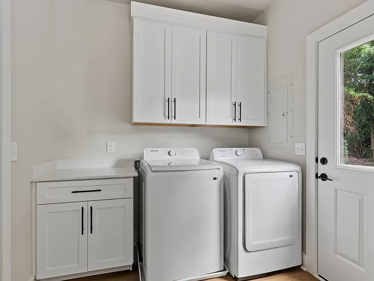 344 S Walnut Ave — Photo 15