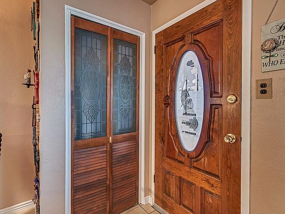 4th image of 8121 Wonderland Ln