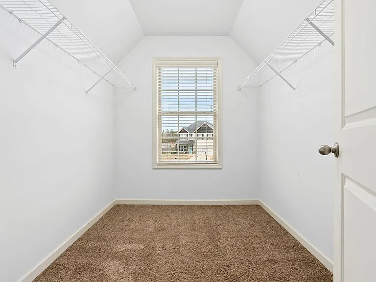 2904 Ashley Ln — Photo 10