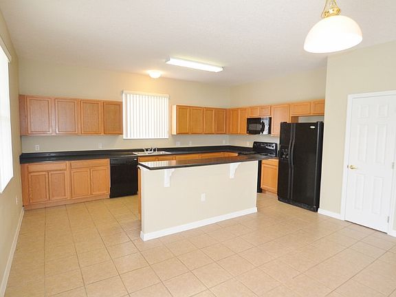 3rd image of 1033 Berkeley Dr