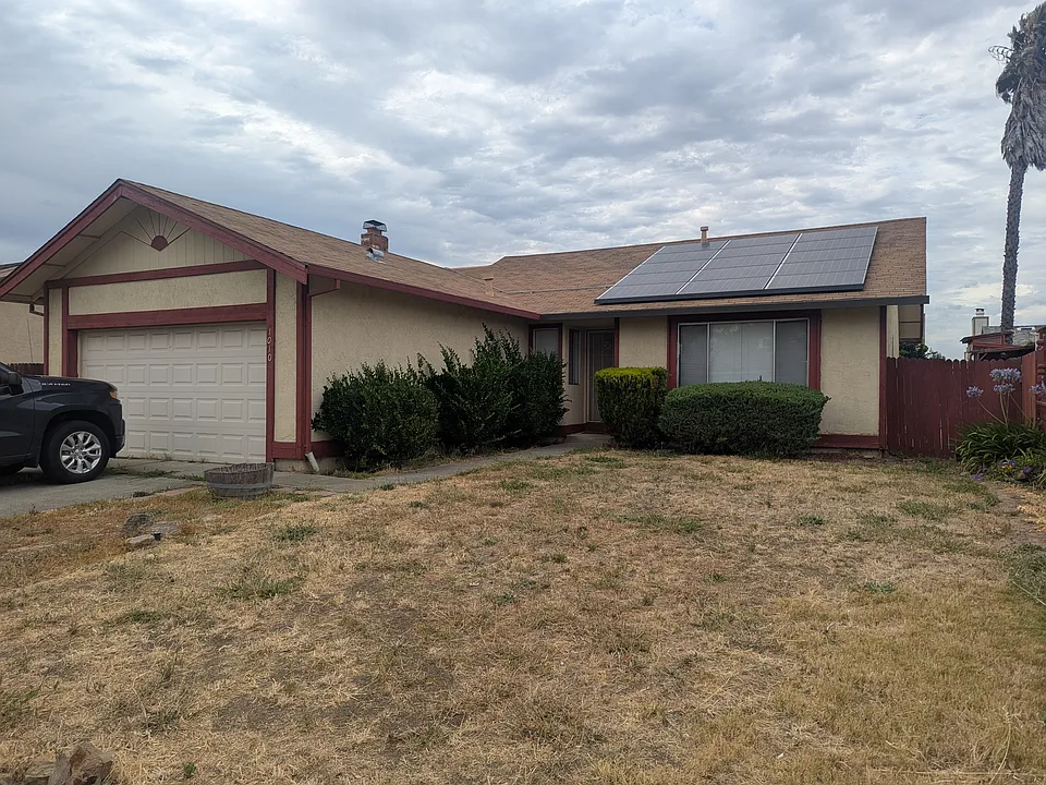 1010 Barrows Dr
