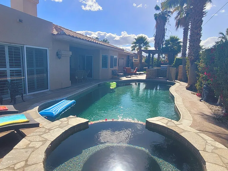 78600 Runaway Bay Dr — Photo 61