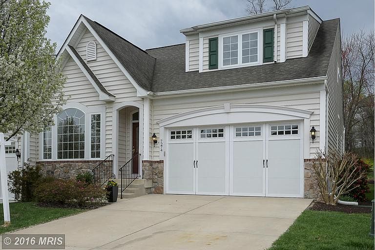 1st image of 7274 Pebble Creek Dr #20