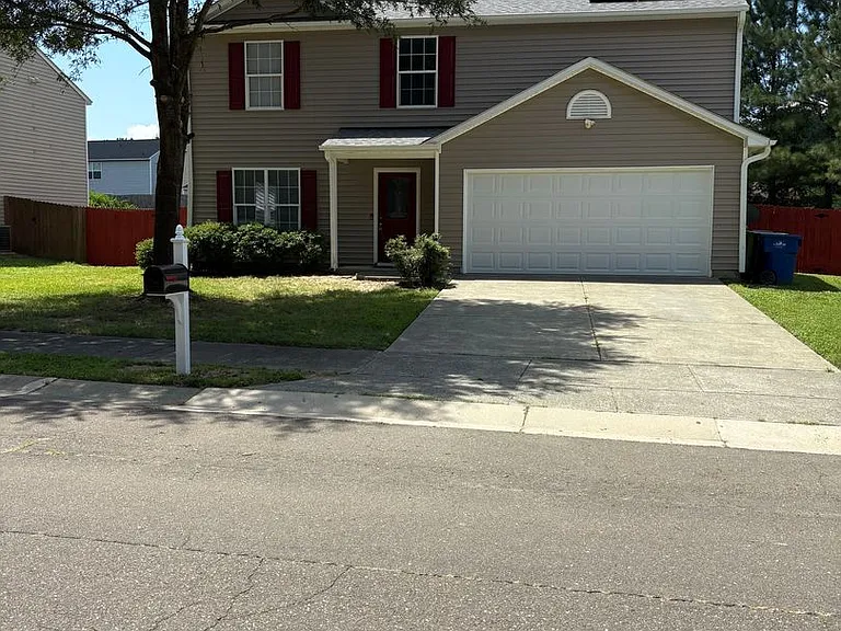 4010 Taylor Oaks Dr — Photo 1
