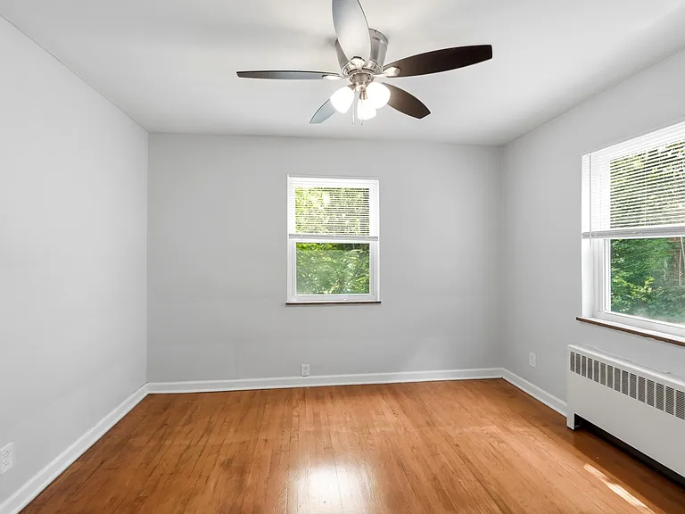 3524 Hazelwood Ave #1 — Photo 28