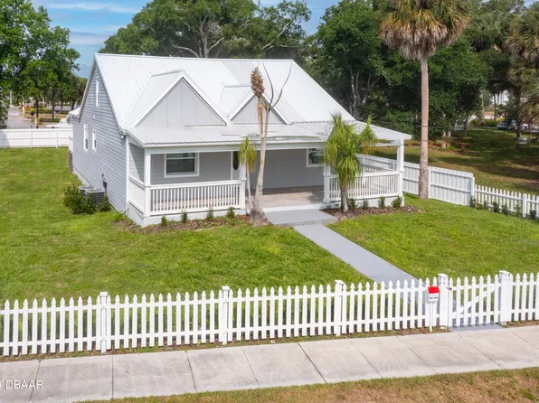 1720 Magnolia St, New Smyrna Beach, FL 32168